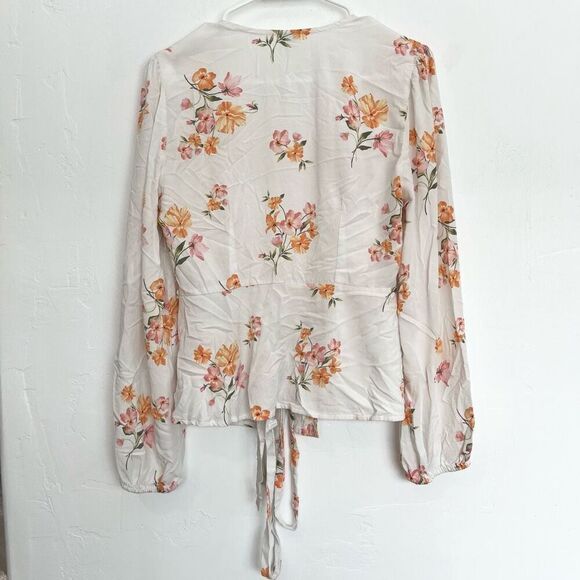 Old Navy Women’s True Wrap Long Sleeve Floral Top White Size Medium - Picture 3 of 6